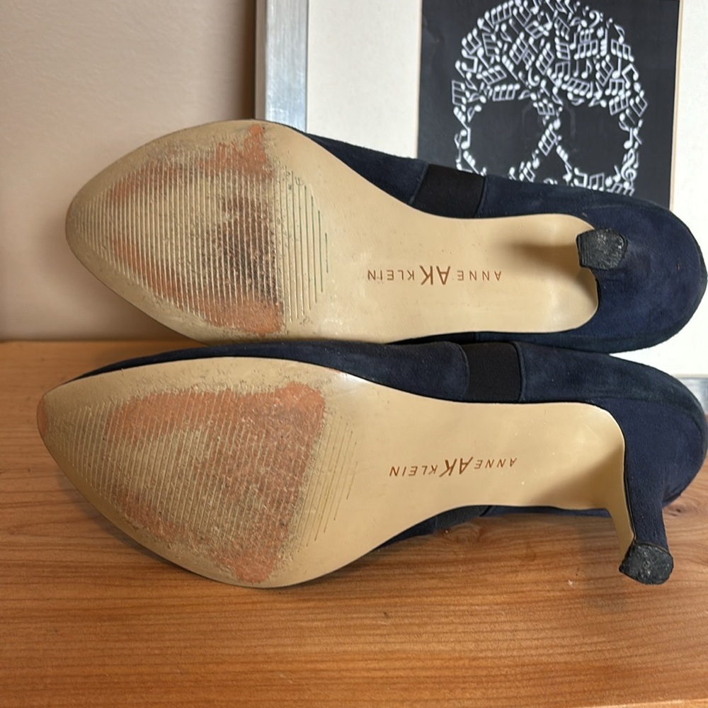Size 6.5-  2 Pair Anne Klein Designer Shoes - sling backs and ankle boots. - Picture 14 of 15